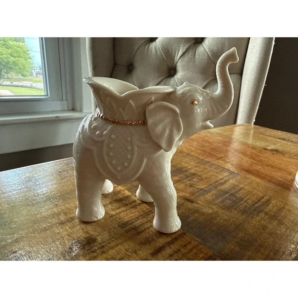 Lenox Elephant Tealight Candle Holder Home Decor Cream Gold Excellent Trunk Up